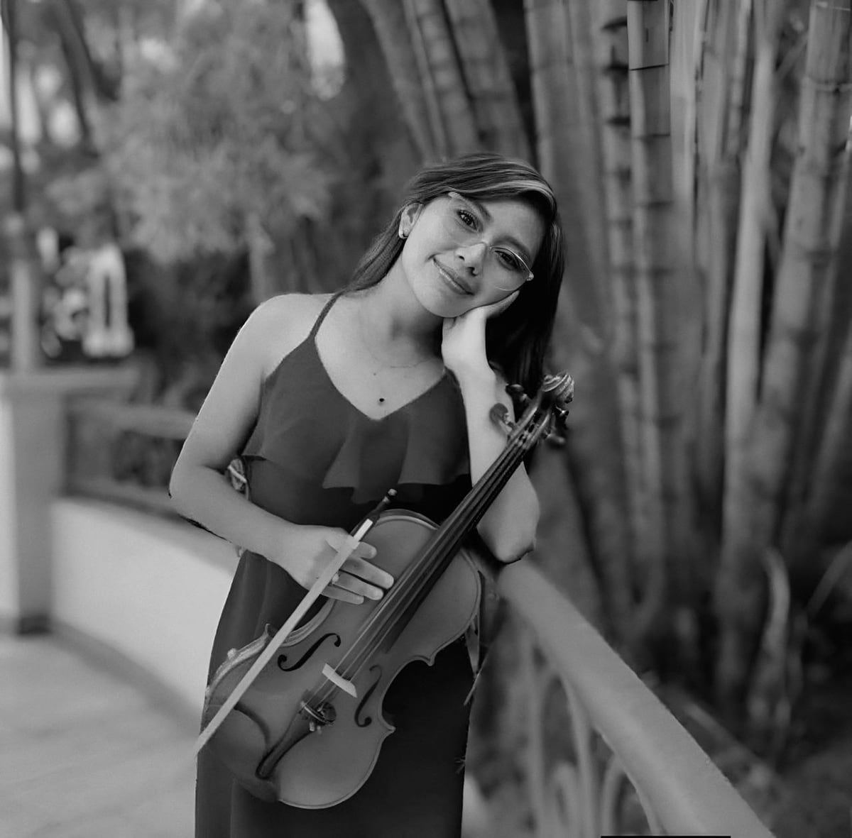 Fátima Celeste Cruz Cruz, Profesora de violín